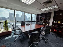 High Street Centre (D6), Office #563949601